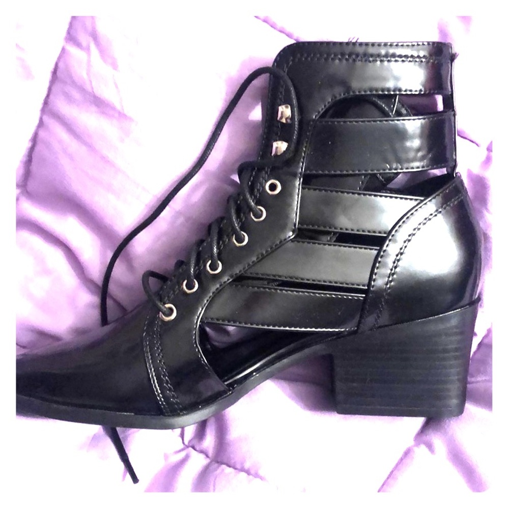 Cute booties for sale!